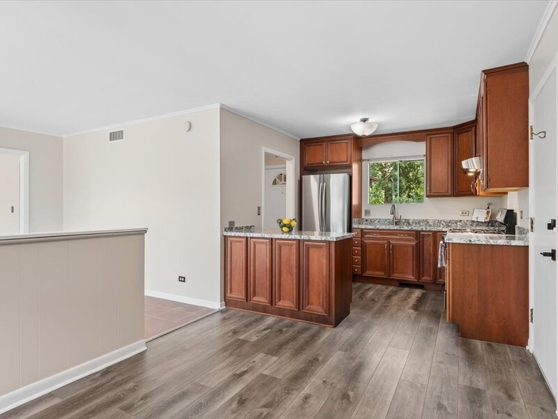 5346 Center Avenue Lisle IL 60532