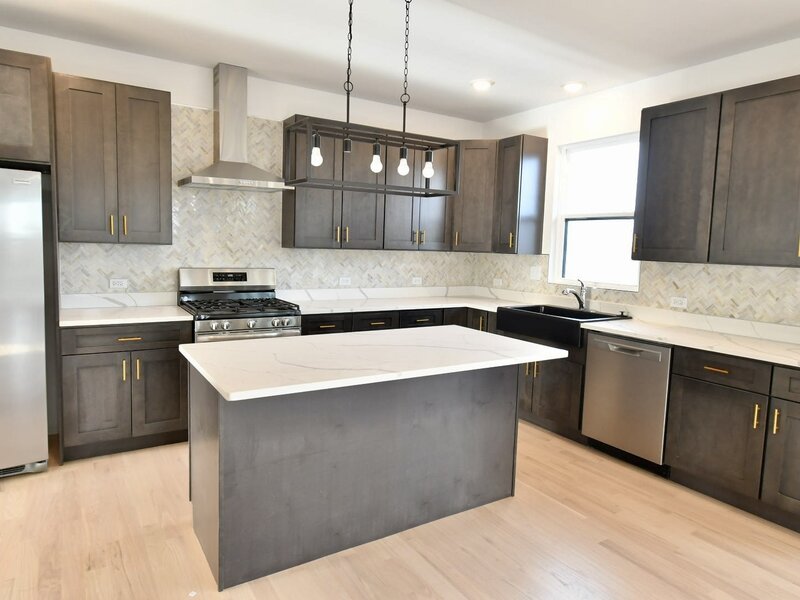 19749 Savoy Street Lynwood IL 60411
