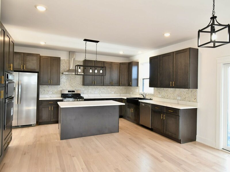 19749 Savoy Street Lynwood IL 60411