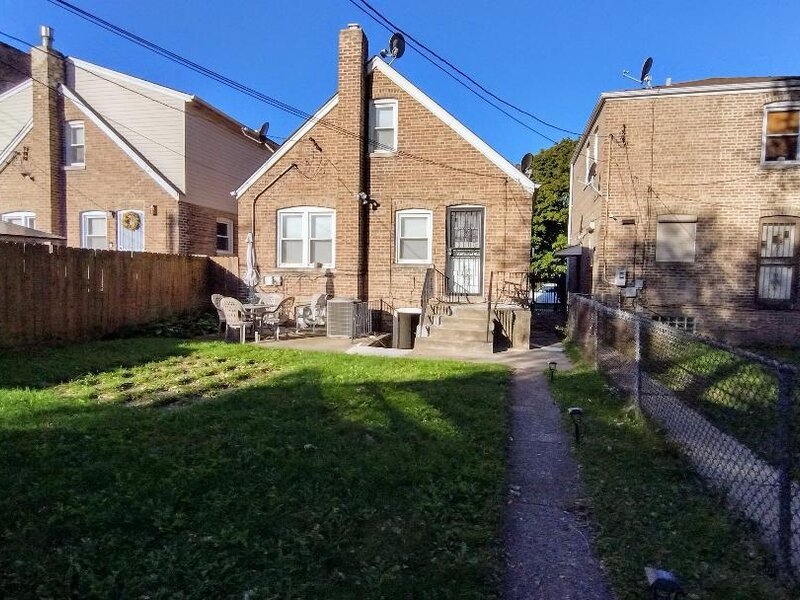 10841 S Vernon Avenue Chicago IL 60628