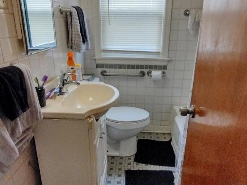 10841 S Vernon Avenue Chicago IL 60628