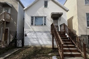 Photo of 4534 S Honore Street Chicago IL 60609