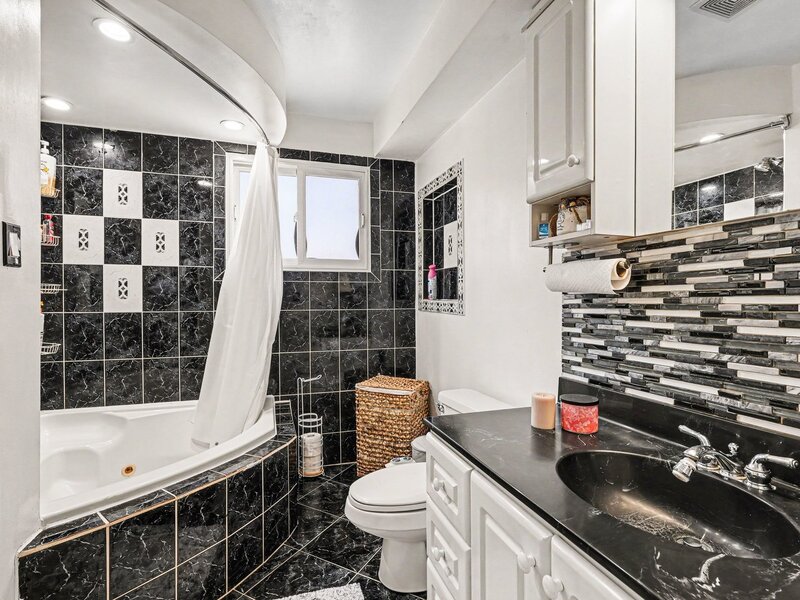 5858 W 88th Place Oak Lawn IL 60453