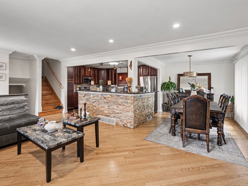 5858 W 88th Place Oak Lawn IL 60453