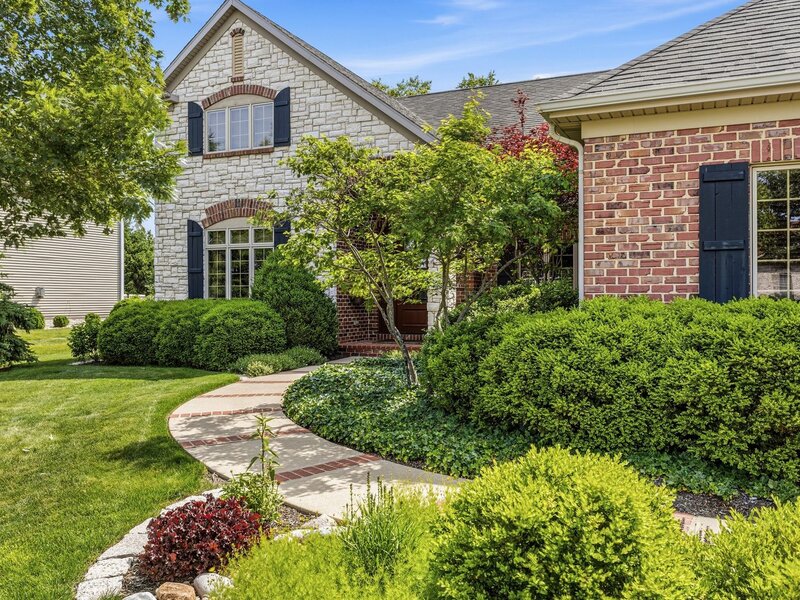 4706 Chestnut Grove Drive Champaign IL 61822
