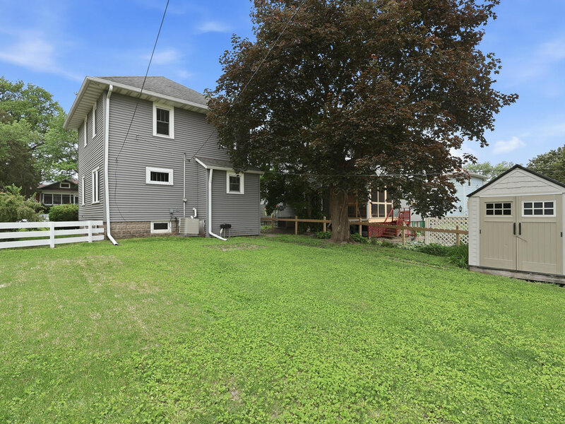 1608 Elm Street Davenport IA 52803