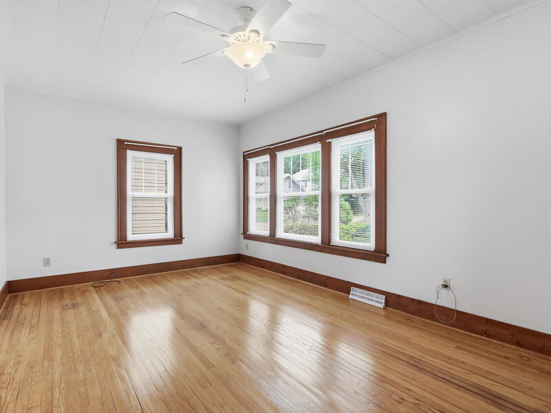 1608 Elm Street Davenport IA 52803