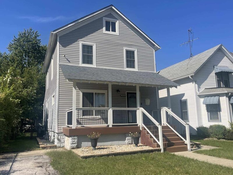 15736 Turlington Avenue Harvey IL 60426
