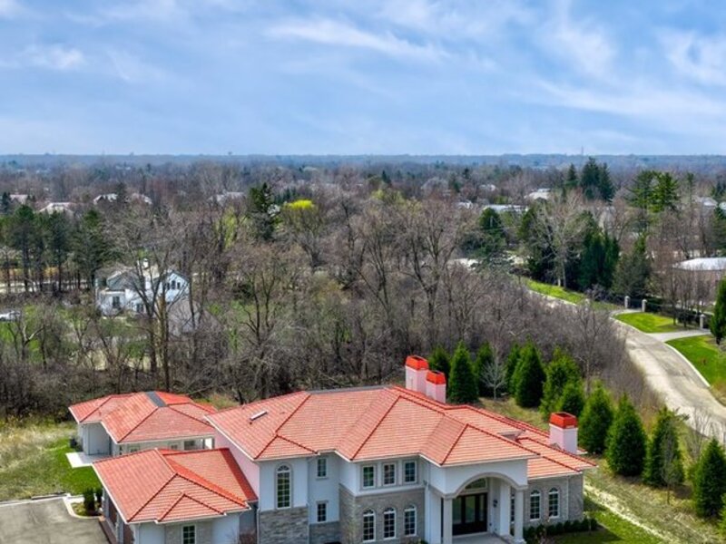 2665 Bentley Road Highland Park IL 60035