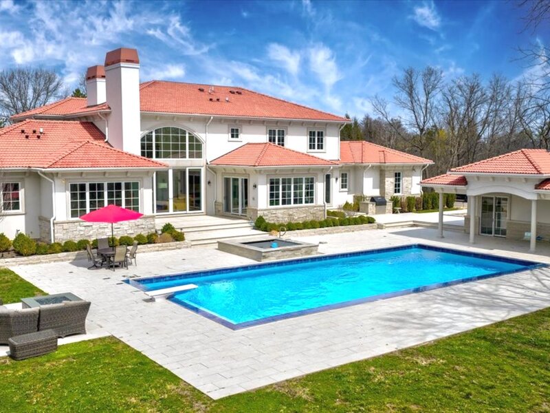 2665 Bentley Road Highland Park IL 60035