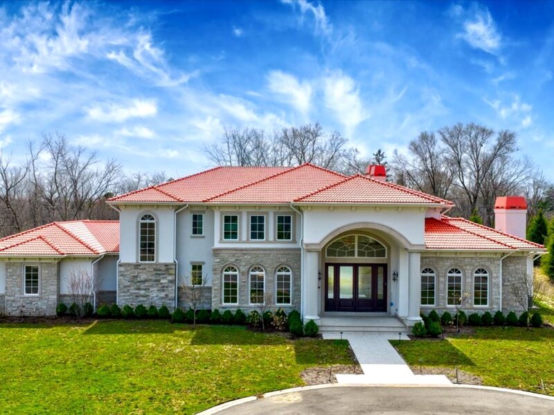 2665 Bentley Road Highland Park IL 60035