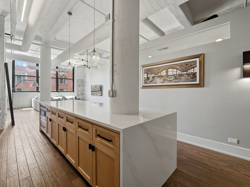 1000 W Washington Boulevard Chicago IL 60607