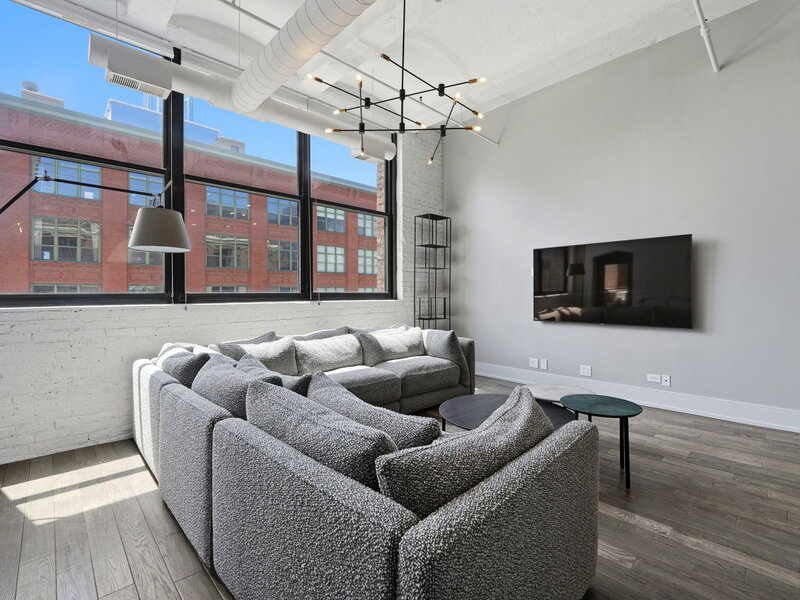 1000 W Washington Boulevard Chicago IL 60607