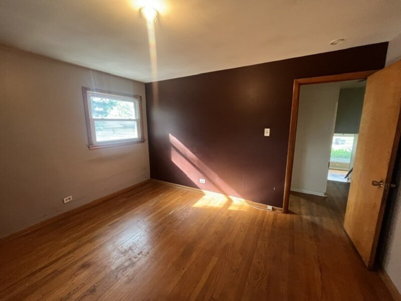 81 E Arquilla Drive Chicago Heights IL 60411
