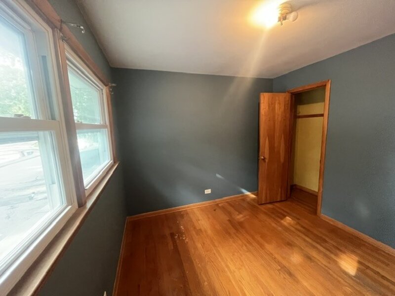 81 E Arquilla Drive Chicago Heights IL 60411