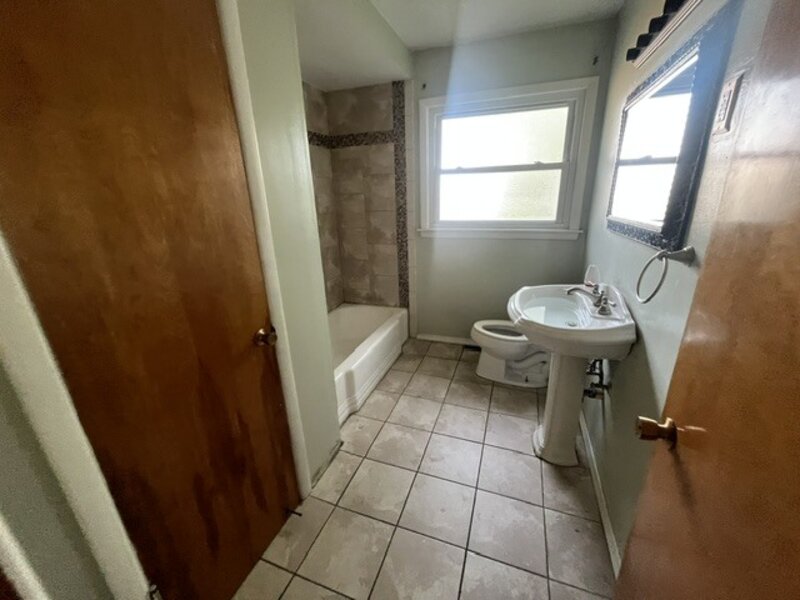 81 E Arquilla Drive Chicago Heights IL 60411