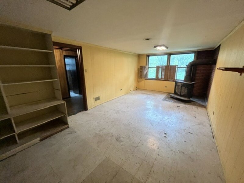 81 E Arquilla Drive Chicago Heights IL 60411