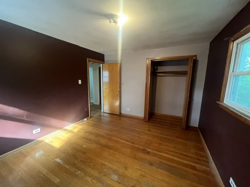 81 E Arquilla Drive Chicago Heights IL 60411