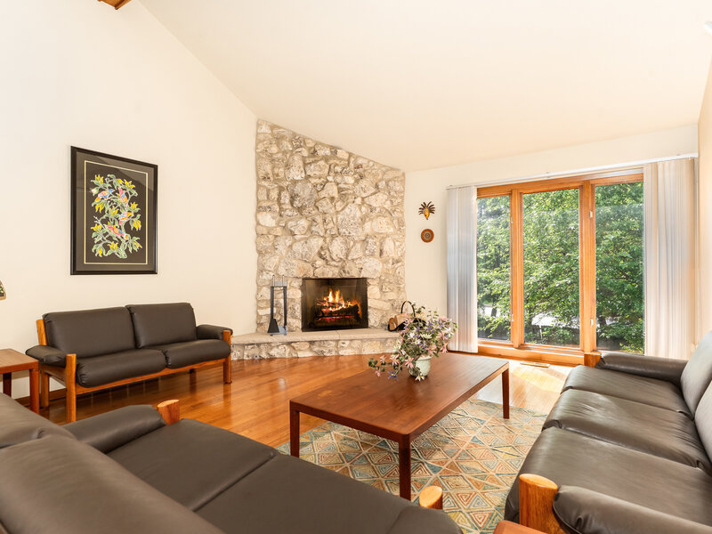 1925 Pine Road Lisle IL 60532