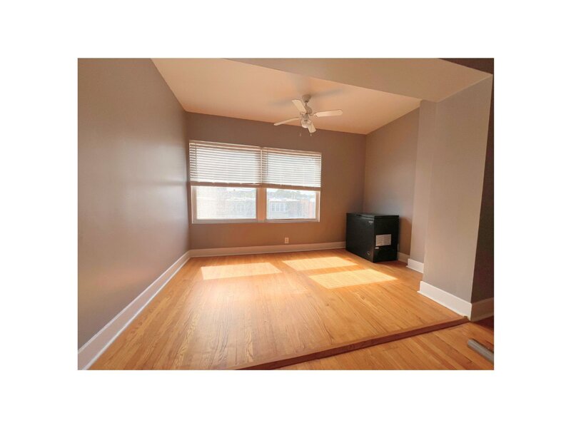 6926 S Paxton Avenue Chicago IL 60649
