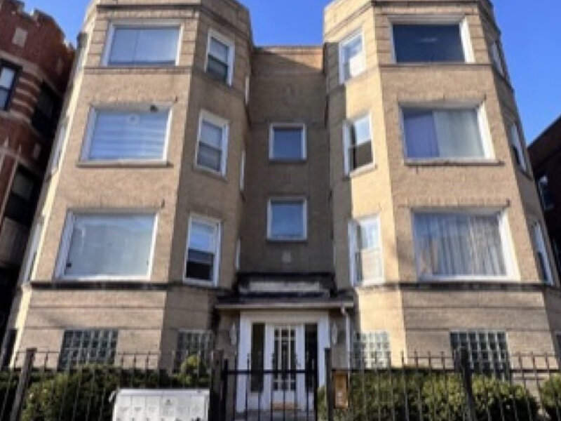 6926 S Paxton Avenue Chicago IL 60649