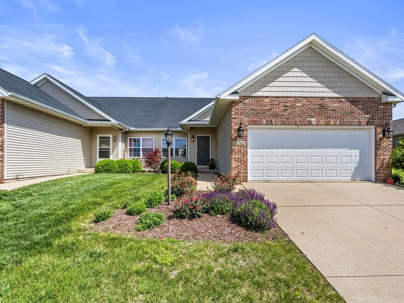 1704 Timber Wolf Lane Mahomet IL 61853