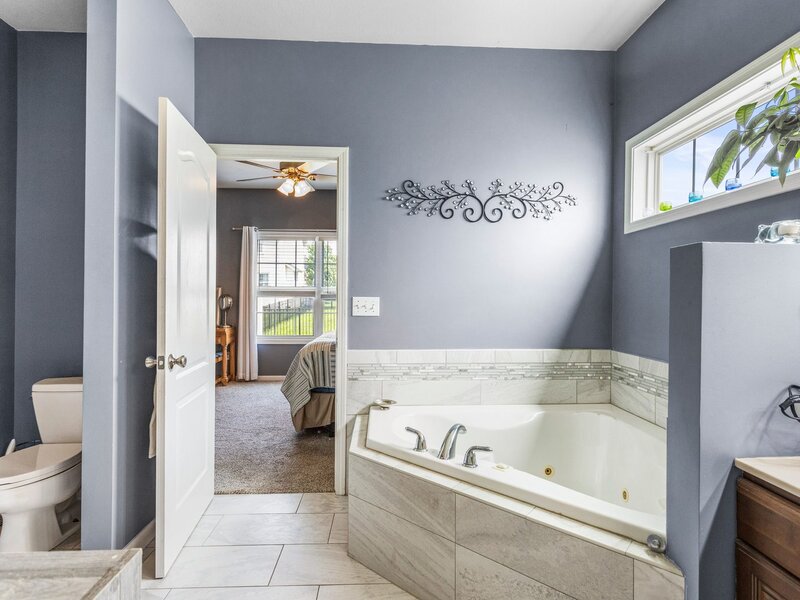 1704 Timber Wolf Lane Mahomet IL 61853
