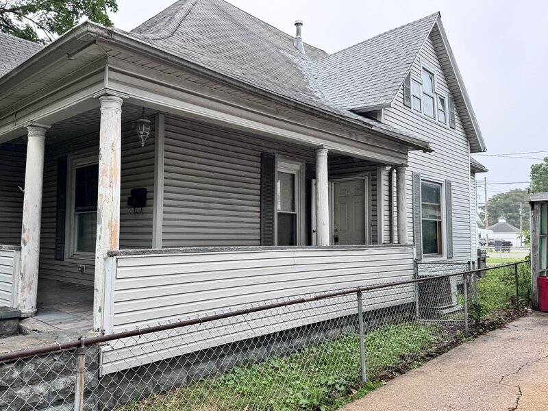 620 E Noleman Street Centralia IL 62801
