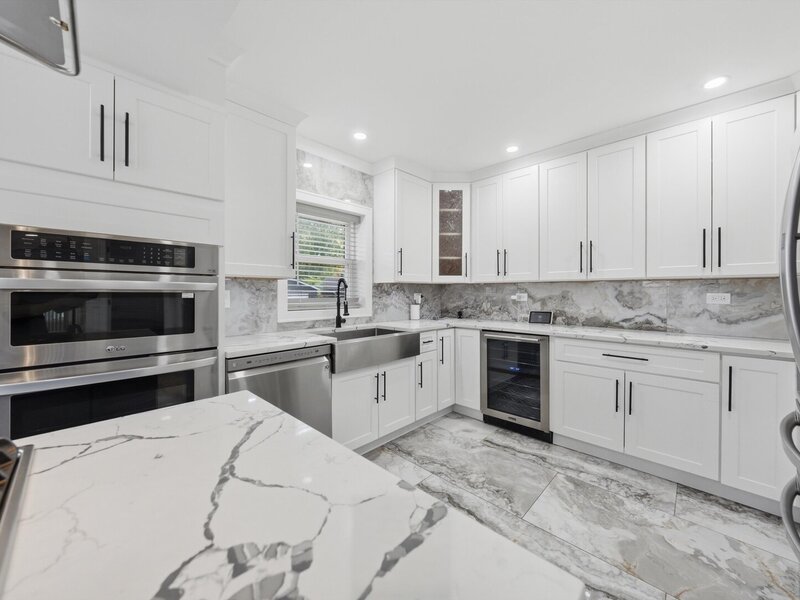 9829 S Claremont Avenue Chicago IL 60643