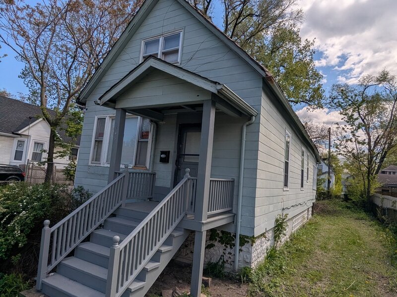 265 W 107th Street Chicago IL 60628
