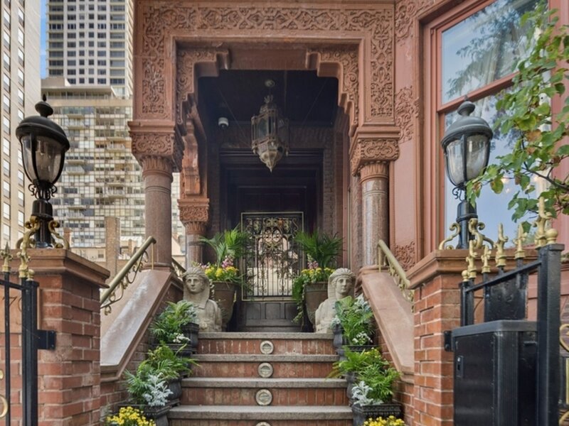 79 E Cedar Street Chicago IL 60611