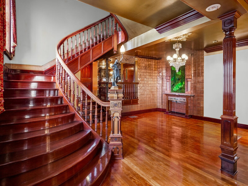79 E Cedar Street Chicago IL 60611
