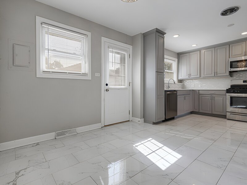 407 N West Avenue Elmhurst IL 60126