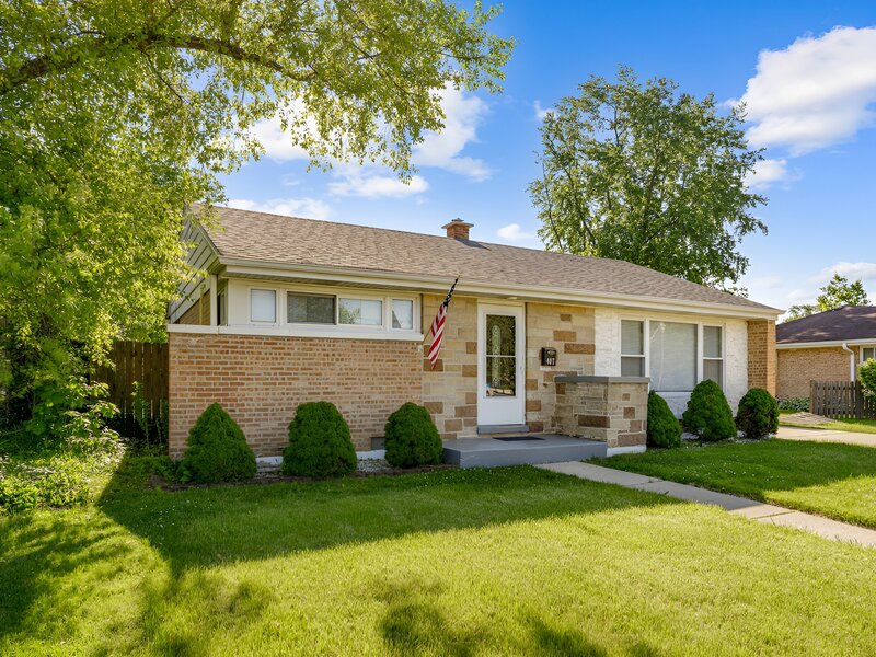 407 N West Avenue Elmhurst IL 60126