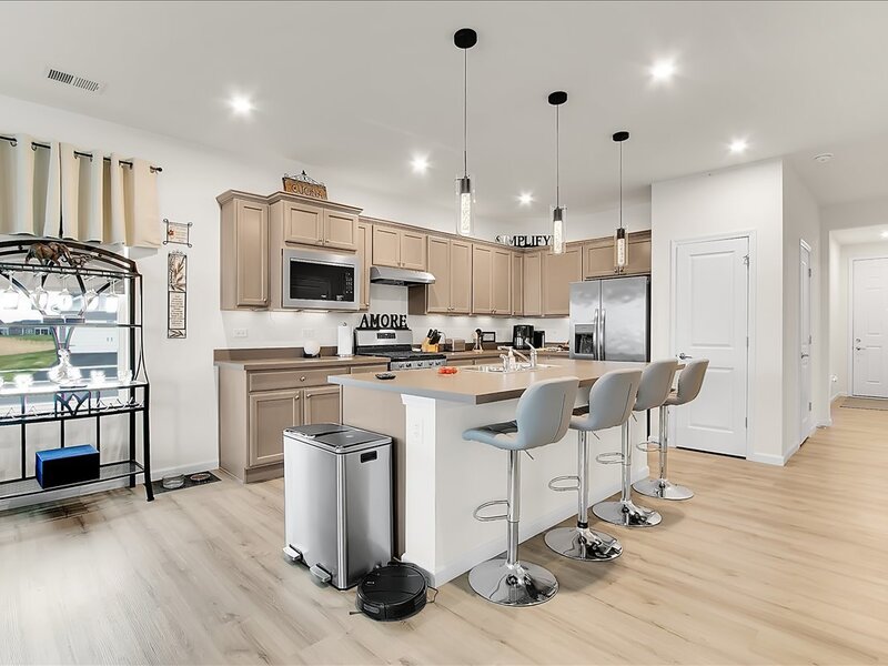 3243 Sweetgrass Circle Aurora IL 60503
