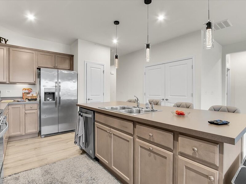 3243 Sweetgrass Circle Aurora IL 60503