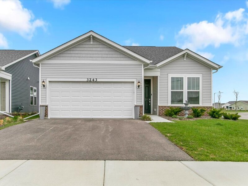 3243 Sweetgrass Circle Aurora IL 60503