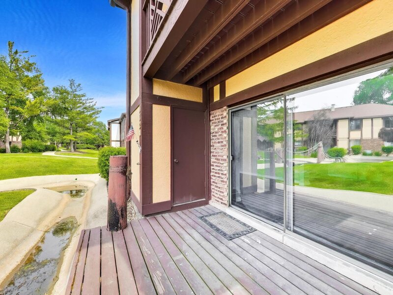 1720 Lakecliffe Drive Wheaton IL 60189