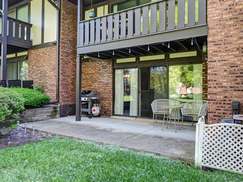 11212 Cottonwood Drive Palos Hills IL 60465