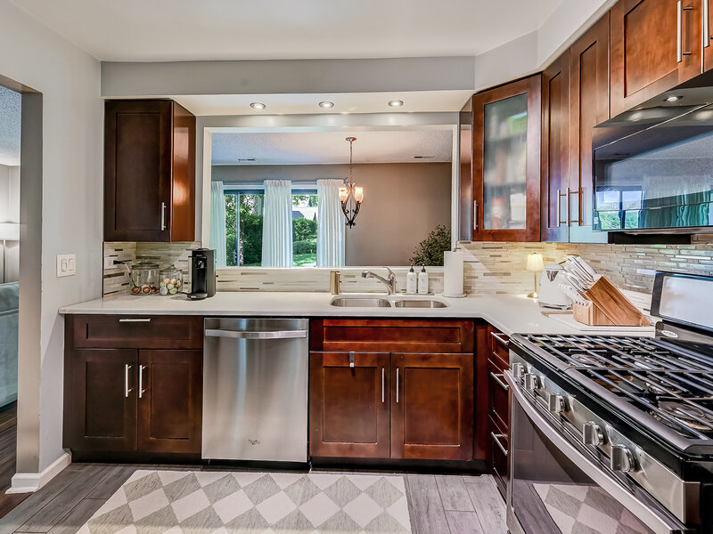 11212 Cottonwood Drive Palos Hills IL 60465