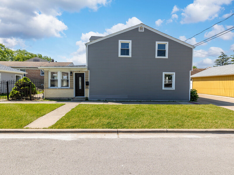4900 S Laramie Avenue Chicago IL 60638
