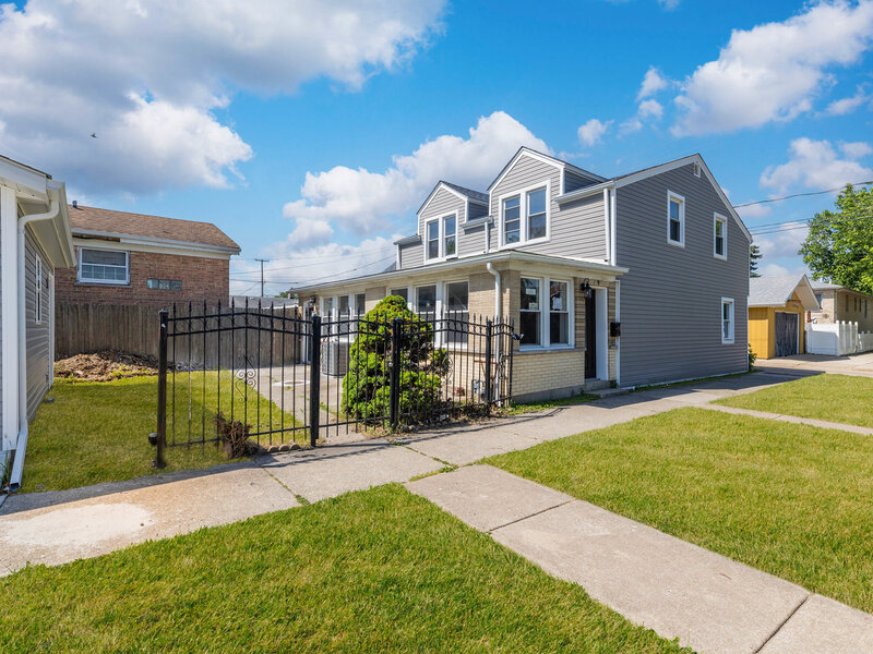 4900 S Laramie Avenue Chicago IL 60638