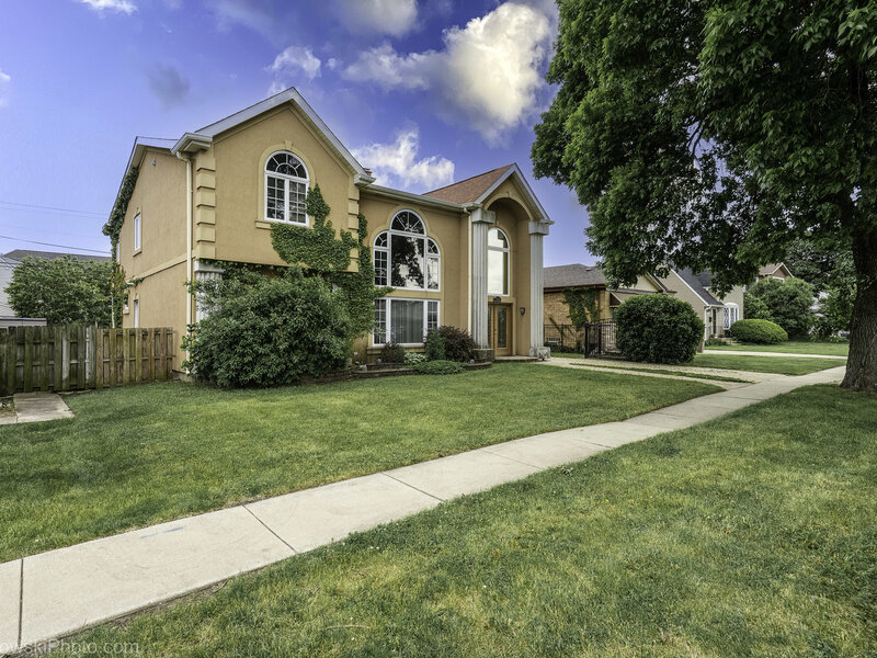 7305 W Foster Avenue Harwood Heights IL 60706