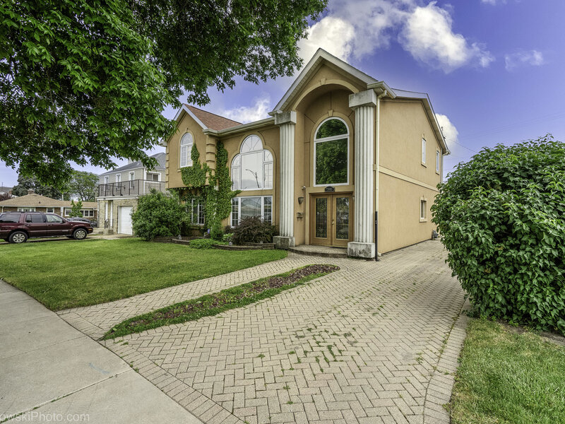 7305 W Foster Avenue Harwood Heights IL 60706