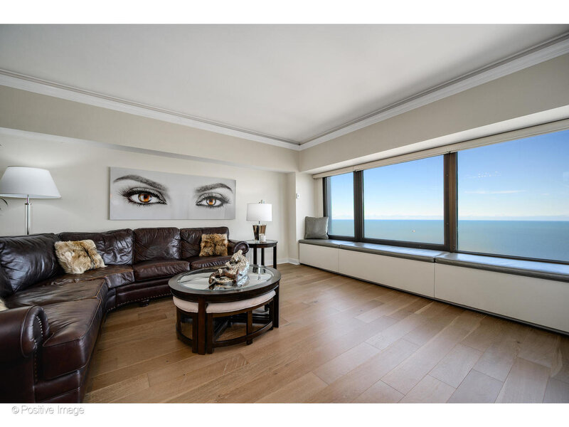 175 E Delaware Place Chicago IL 60611
