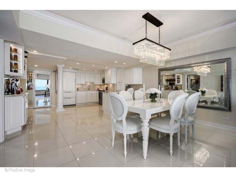 175 E Delaware Place Chicago IL 60611