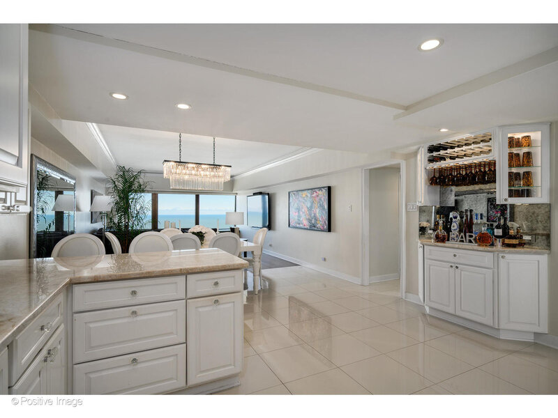 175 E Delaware Place Chicago IL 60611