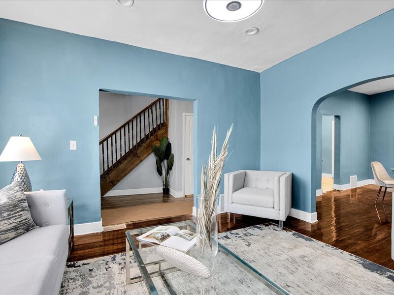 7829 S Escanaba Avenue Chicago IL 60649