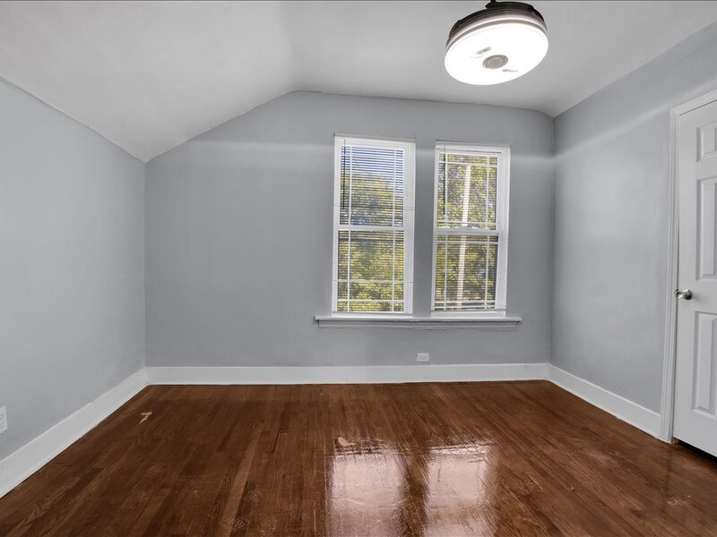 7829 S Escanaba Avenue Chicago IL 60649