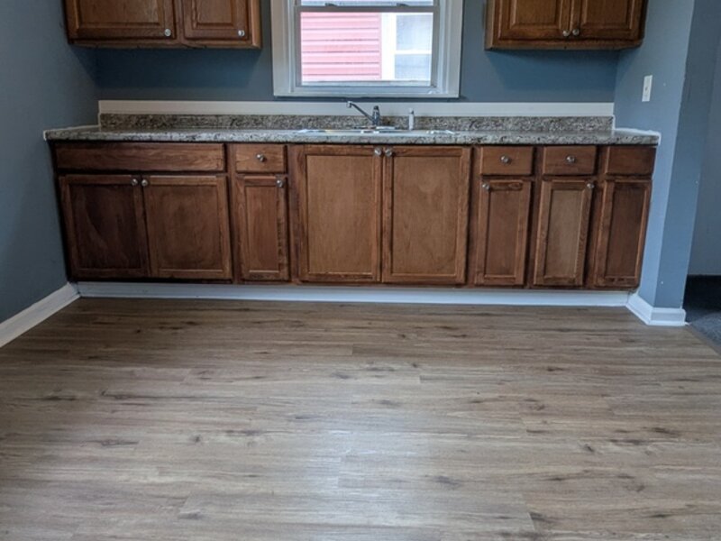 14136 S Hoxie Avenue Burnham IL 60633